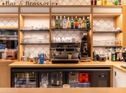 Evéma Agencement de Super U Dol de Bretagne - Espace brasserie et snacking