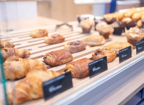 Evéma Agencement de Super U Dol de Bretagne - Espace brasserie et snacking