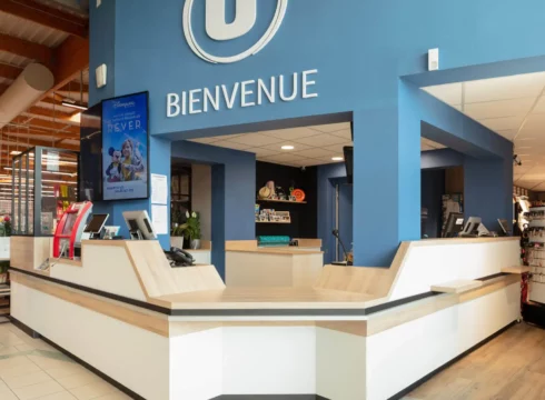 Evéma Agencement de Super U Coueron - Meubles accueil