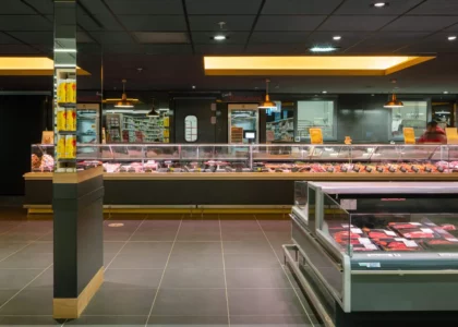 Le blog Evema Agencement - Agencement du rayon boucherie en GMS : guide d’expert pour choisir ses équipements froids