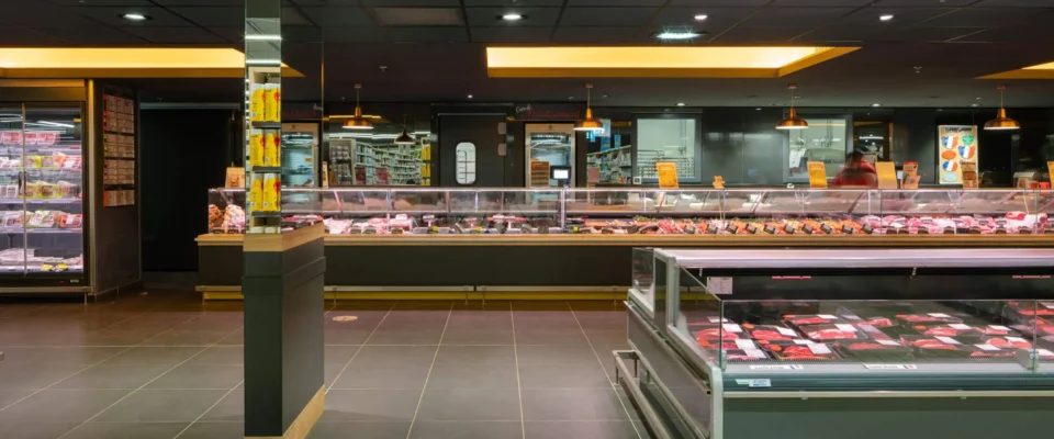 Blog Evema : Agencement du rayon boucherie en GMS : guide d’expert pour choisir ses équipements froids